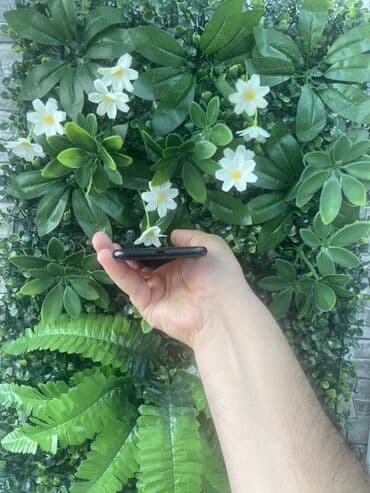 iphone xr 64 gb qiymeti: IPhone Xr, 64 GB, Qara, Face ID, Zəmanət — 4