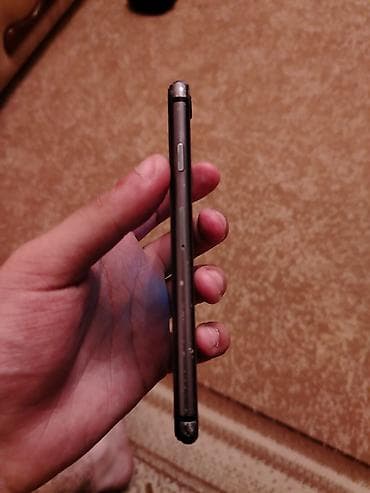 iphone 5s ikinci el: IPhone 8, 64 GB, Qara, Barmaq izi — 2