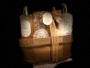 средства разработки программного обеспечения: Bədən lasyonu, duş geli, bədən spreyi, duş lifi, Nəmləndirici və — 1