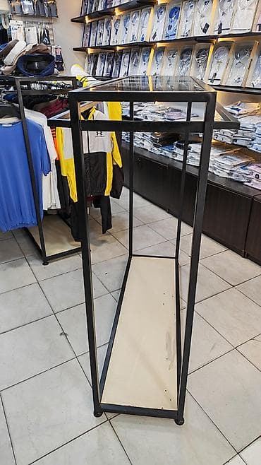 asılqan az: Metal mağaza asılqanı satılır.Yeni kimidir,çox az işlənib.Qiyməti — 3