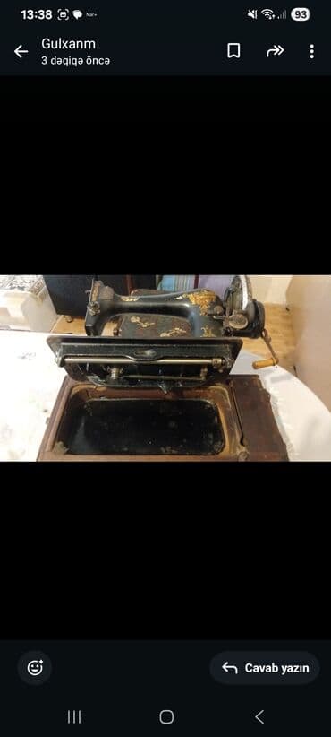 Antik əl tikiş maşını – mexaniki, qollu (fırladılan) model