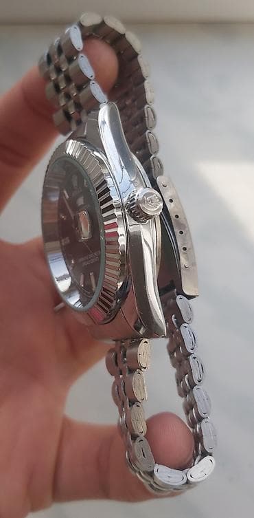 gümüş kişi üzüyü: Kvars mexanizmlə analoq qol saatı - Rəng: gümüşü (korpus və qolbaq) — 2