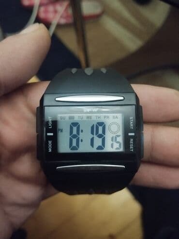 Qol saatı, rəng - Qara