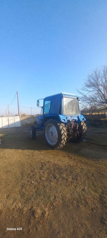 maşın şəkilləri: Traktor Belarus (MTZ) 82.1, 1990 il, 82 at gücü, motor 8.2 l, İşlənmiş — 8
