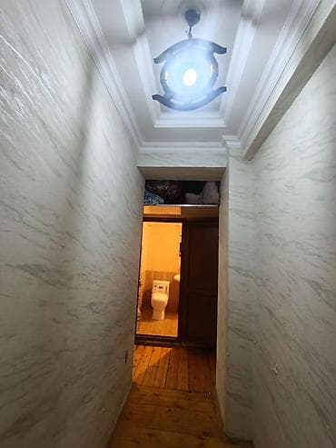 ucuz ev satışı: Yeni Günəşli massivində çoxmərtəbəli yaşayış kompleksində mənzil — 2