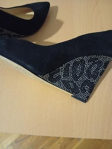 Tuflilər: Tanca qadın ayaqqabısı – klin tapança dabanlı, qara rəng — 5