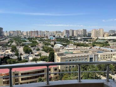 8 mikrorayon: 8 Noyabr metro stansiyasının girişi ilə üzbəüz 3 otaqlı təmirli ev — 6