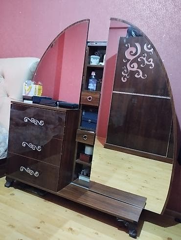 Yataq mebeli / 400AZN Bazalı böyük taxt, matras təmiz, ləkəsiz — 4