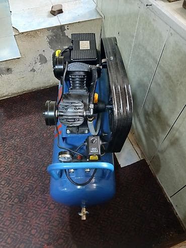 BOSCH Air Compressor – porşenli, kəmər ötürücülü model - Güclü