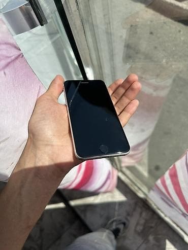 apple mac mini: IPhone SE 2020, Ağ, Barmaq izi — 5