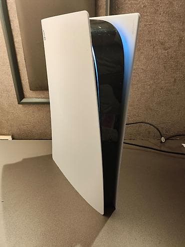 PS5 (Sony PlayStation 5): PlayStation 5 825GB yaddaş "Proşipka" olunub ideal vəziyyətdə Tək — 1