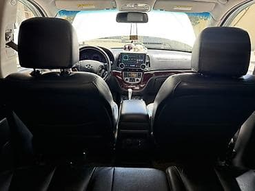 Продажа авто: Hyundai Santa Fe: 2 л | 2010 г. Внедорожник — 5