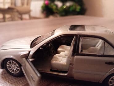 Книги и журналы: Mersedes c 220 modeli kitay istehsalı 1/36 ölcüdədəir .Bu modeli Öz — 5