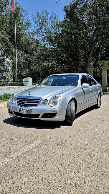 Mercedes-Benz E-Class: 2.2 l | 2006 il Sedan