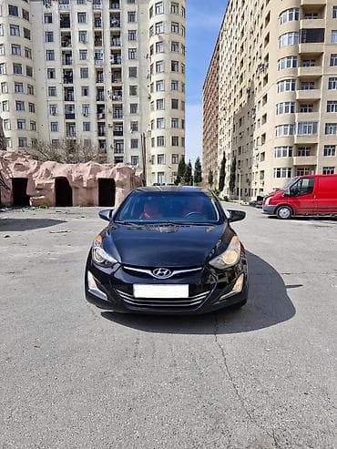 hyundai elantra 2012: Hyundai Elantra sedan – qara rəng, 4 qapı, ön çəkişli. Xarici: - — 2