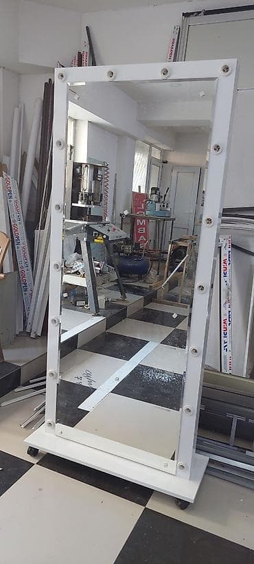 Картины и портреты: Зеркало Настенное, Прямоугольник, Для макияжа — 6