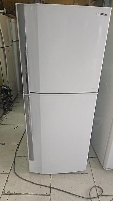 hell soyuducu: 2 qapılı Toshiba Soyuducu Satılır, rəng - Ağ — 1