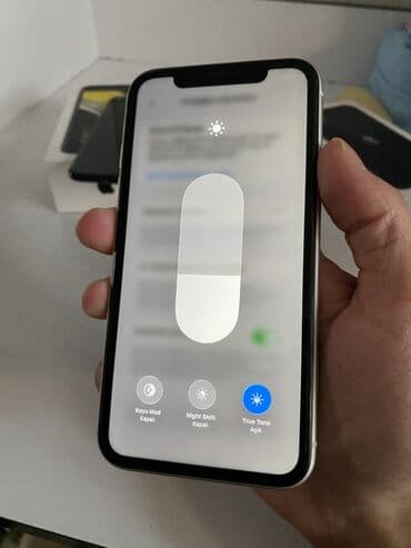 3D panellər: IPhone 11, Ağ, Face ID — 4