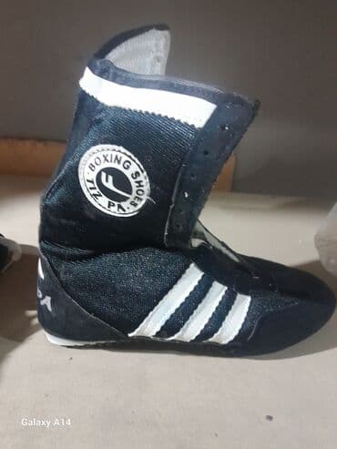 qacış bandı: Qara,qırmızı,göy rəng baksyorka 60 ədəd ölçülər 41.42.43.44 hamsı — 2