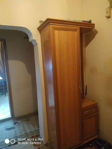 шкаф в коридор: Б/у, Распашной, 1 дверь Прямой шкаф, Шкаф в прихожей — 2