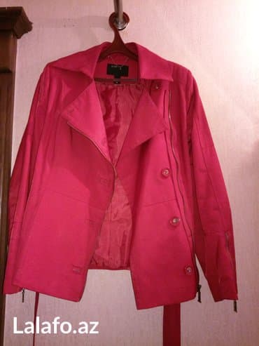 platye: Yazliq qirmizi kurtka. Razmer 38, icon markasinindir. Zamok ve — 1