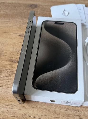 vətən n muhafizə: IPhone 15 Pro, 256 GB, Black Titanium, Face ID — 3
