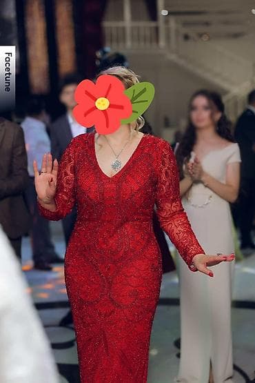 ereb qizili instagram: Zərif qırmızı ziyafət geyimi - Model: Uzun, bədənə oturan siluetli — 2