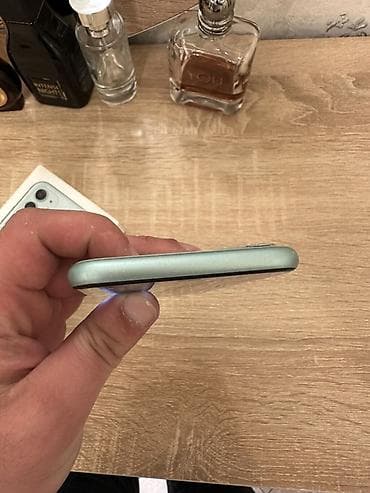 hoffman telefon: IPhone 11, 128 GB, Yaşıl, Barmaq izi, Simsiz şarj, Face ID — 5