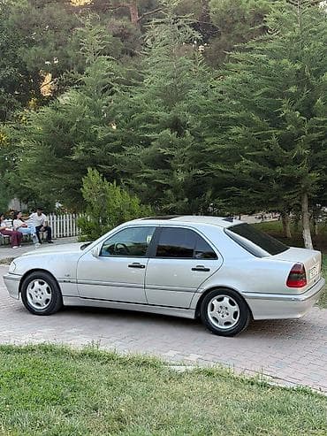 vaz 21 02: Mercedes-Benz C-Class: 1.8 l | 2000 il Sedan — 8