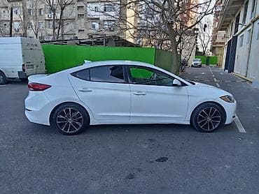 hyundai accent satilir: Hyundai Elantra: 0.2 l | 2017 il Sedan — 3