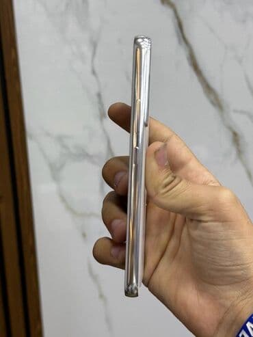 samsung galaxy s8 ekrani: Samsung Galaxy S22 — 3