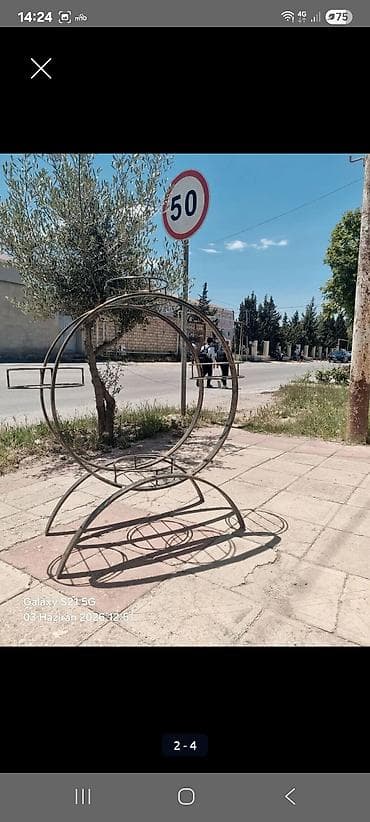 nergiz gulleri: Metall güllük/bitki stendi - Material: möhkəm metal konstruksiya - — 2