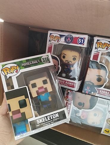 fact and figures: Funko Pop! vinil fiqurları – kolleksiya paketi Məzmun: - DC Super — 2