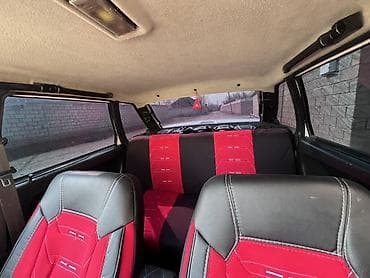 niva lada: LADA Samara (hatchback), ağ rəng. Xüsusiyyətlər: - Kuzov: 5 qapılı — 5