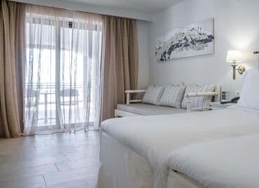 ulduz metrosu: Global Hotel Baku ekonom 2 nəfərlik otaq 35 Azn standart 4 neferlik — 1