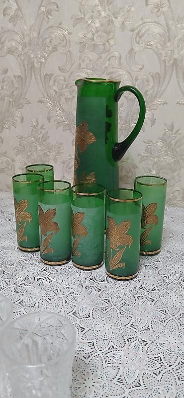 Rəng - Yaşıl, Şüşə, Çexiya