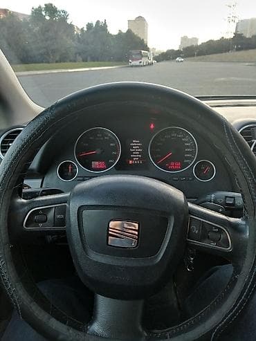 lenzo disk: Seat : 2 l | 2011 il 225000 km Sedan — 8