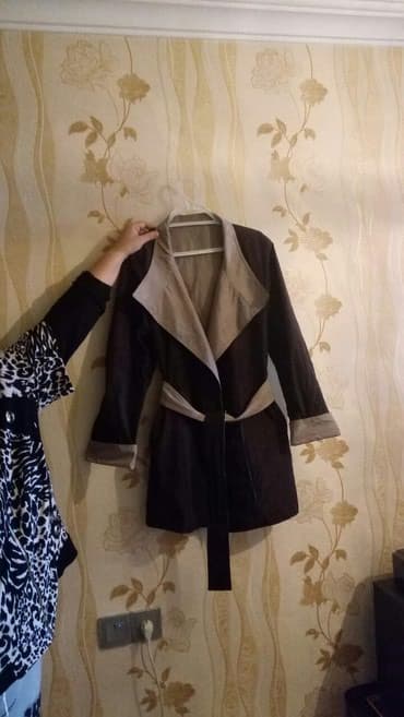 женские плащи с капюшоном: İki tərəfli plaş (az geynilmiş) — 1