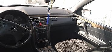 ford transit yanacaq nasosu: Mercedes-Benz E 280: 2.8 l | 2000 il Sedan — 3