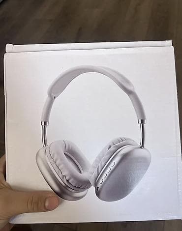 Qulaqlıq – Over‑ear, simsiz - Rəng: gümüşü/qızılımtıl korpus, açıq