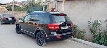 şlanqların satışı: Qara rəngli, 2008-ci il buraxılışlı Dodge Journey avtomobili. Geniş — 3