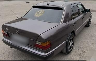 2107 ilə barter: Mercedes-Benz E 230: 2.3 l | 1993 il Sedan — 2