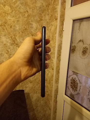 iphone se 2020 qiyməti: Samsung Galaxy A04, 64 GB, rəng - Qara, Face ID — 3