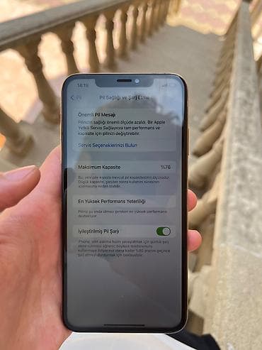 2.el macbook: IPhone Xs Max, 64 GB, Matte Gold — 4