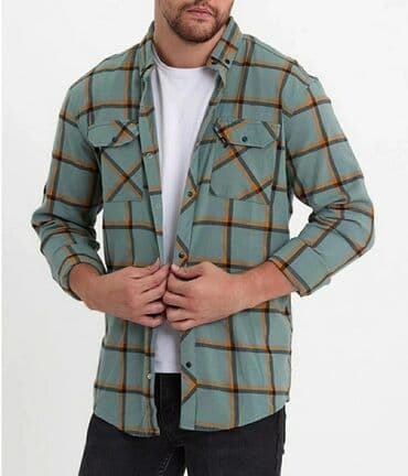 köynəyi yaşıl oğlan: Köynek -yeni, Rodrigo firması. S-M razmere gedir — 1