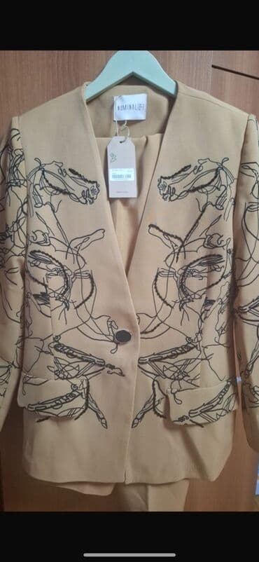 бежевые женские костюмы: Brend: NüMİNAL Model: Qadın kostyumu – blazer gödəkcə və şalvar Rəng — 1