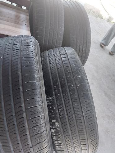 butun avto: Dörd ədəd Kia Sorento avtomobili üçün şinlər mövcuddur. Bu şinlər 235 — 8