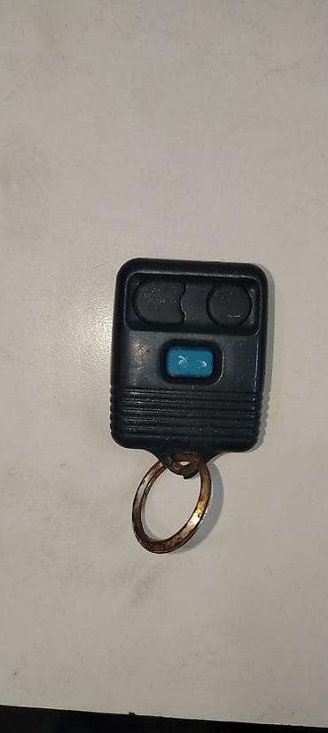 range rover satilir: Qaraj/qapı pulti – 3 düyməli uzaqdan idarəetmə - Kompakt brelok tipli — 1