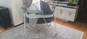Oğlan və qız üçün, Dördbucaq, Beşik, Dəstsiz, Matras ilə, Yellənmə mexanizm ilə