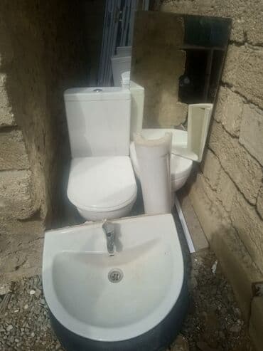 hamam: Sanitar qovşaq dəsti - Unitaz – üst su çəni düyməli mexanizmlə - — 1